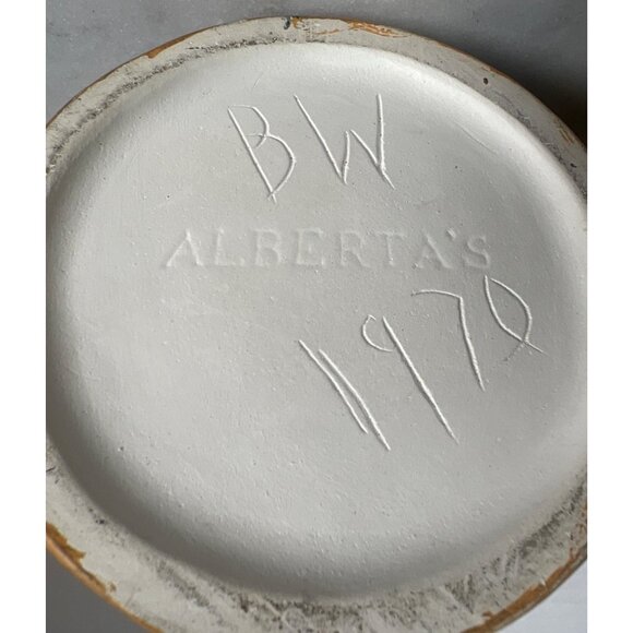 Vtg Studio Piece by BW 1970 Painted Ceramic Figurine N.A. Woman Yellow Dress Hat - Picture 4 of 13